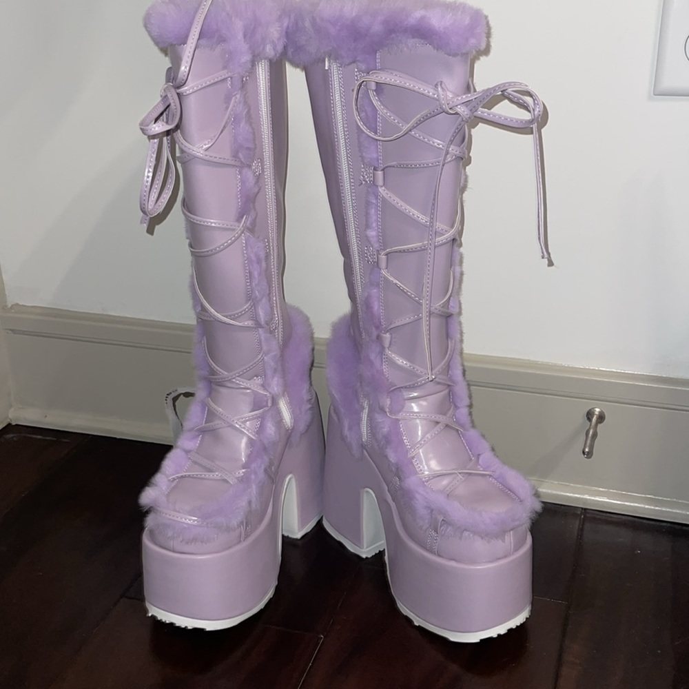 Brand new dollskill demonia boots 7 - Picture 2 of 4